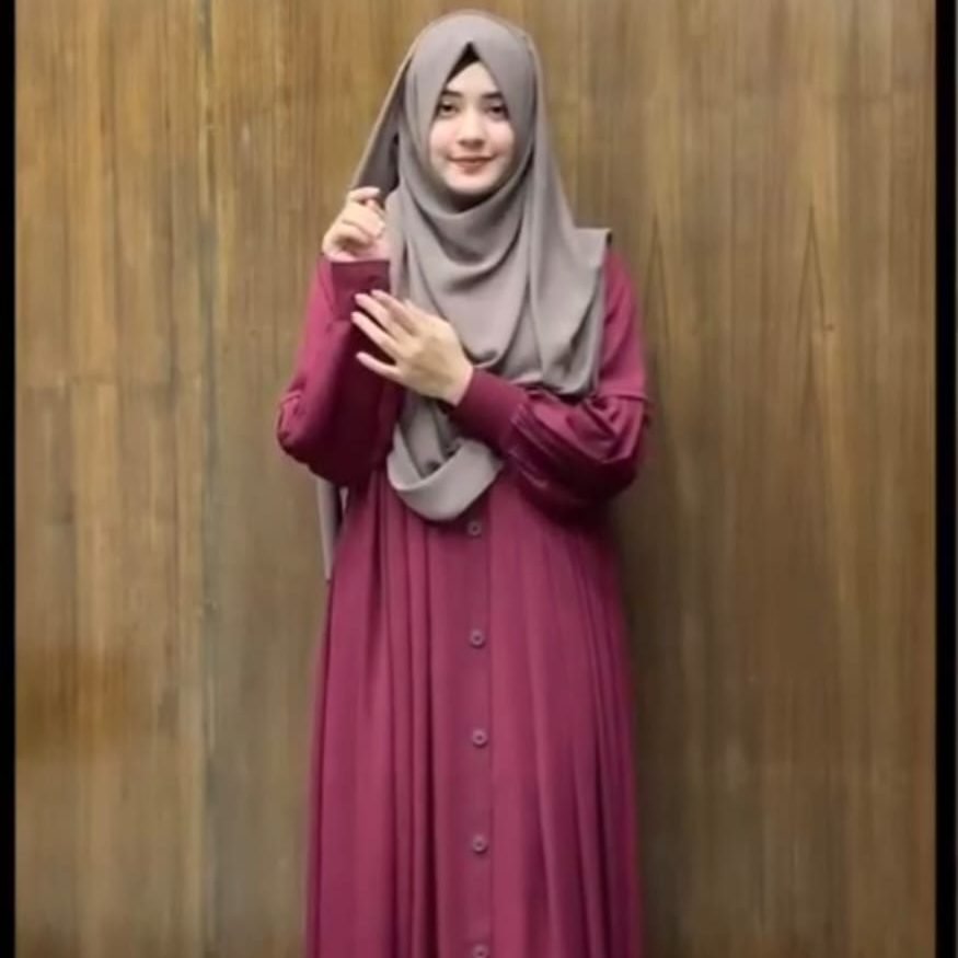 হাতা কুচি-টু বোরকা (short-sleeved burka)