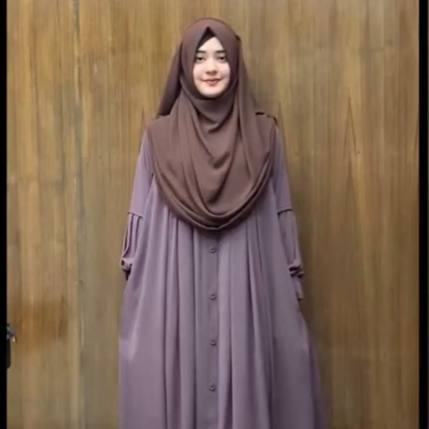 হাতা কুচি-টু বোরকা (short-sleeved burka)